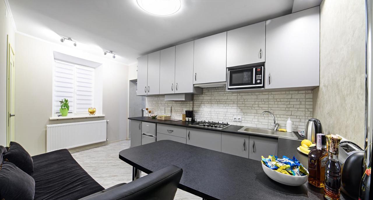 Joy Box Apartments Lviv Bagian luar foto